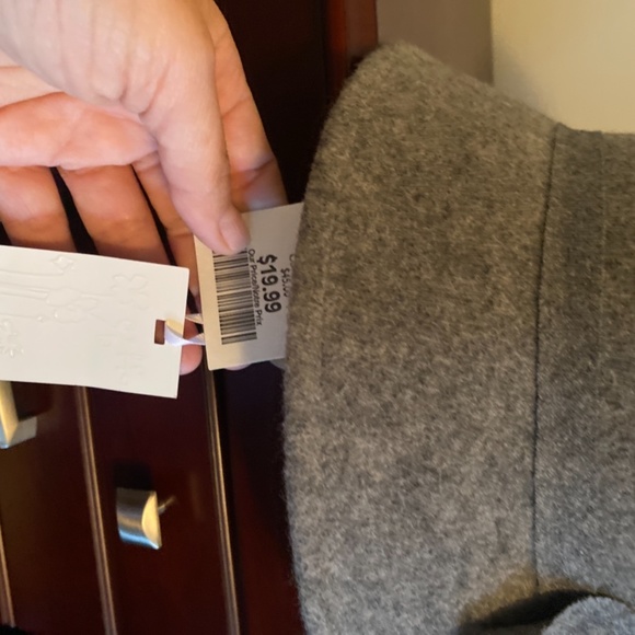 Lucy & Laurel Bell Style Hat - Picture 3 of 3